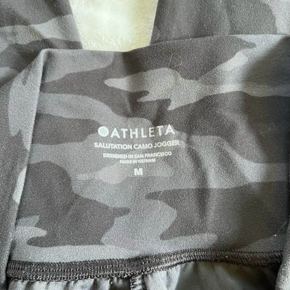 Athleta Salutation Camo Jogger Women's Size Medium Activewear Leggings - Picture 5 of 5